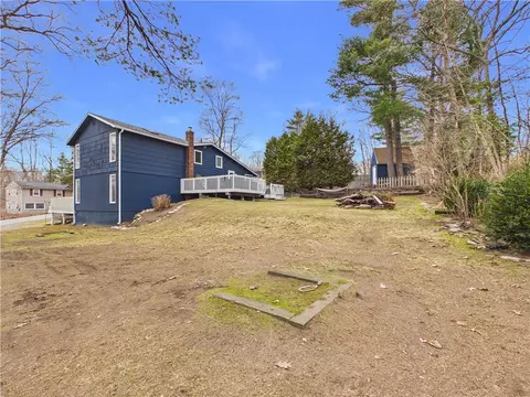 Exterior - 26 Edgewood Rd, Glocester, RI 02814 photo 3 of 4