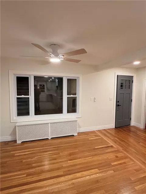 Living - 228 Third Ave, Warwick, RI 02888 photo 1 of 5