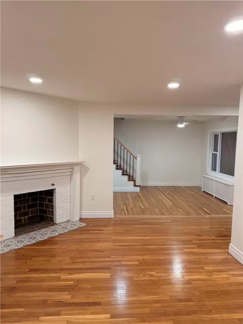 Living - 228 Third Ave, Warwick, RI 02888 photo 5 of 5