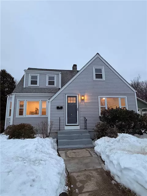 228 Third Ave, Warwick, RI 02888