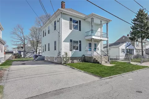 252 Vine St, Pawtucket, RI 02861