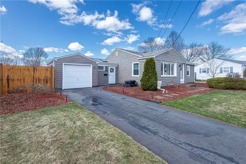 Exterior - 38 Meadowcrest Dr, Riverside, RI 02915 photo 4 of 6