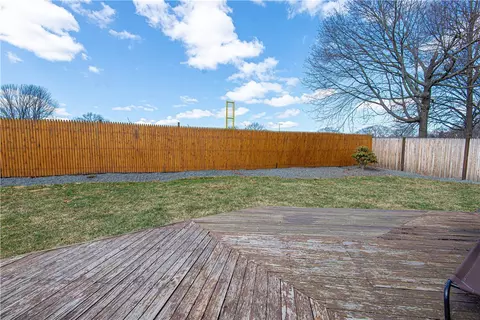 Exterior - 38 Meadowcrest Dr, Riverside, RI 02915 photo 3 of 6