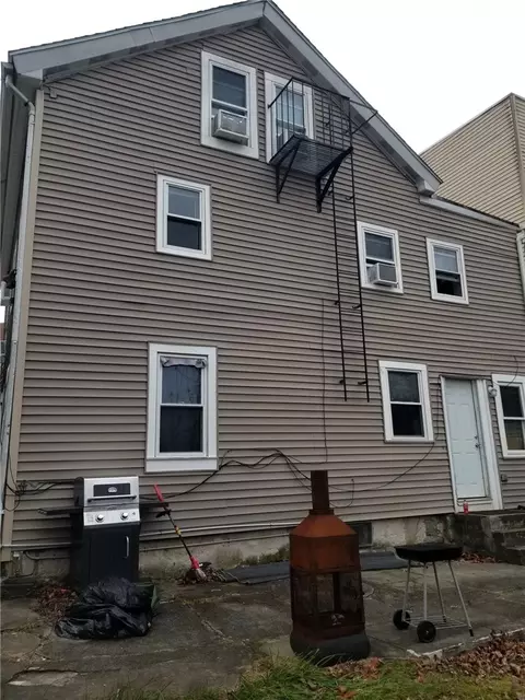 187 Boyden St, Woonsocket, RI 02895 photo 3