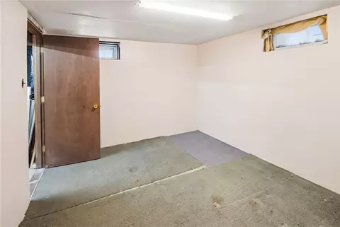 372 Cumberland Hill Rd, Woonsocket, RI 02895 photo 31