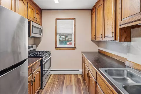 372 Cumberland Hill Rd, Woonsocket, RI 02895 photo 22