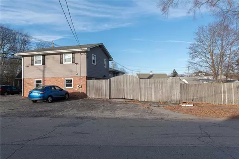 1020 Warwick Ave, Warwick, RI 02888 photo 5