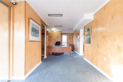 1020 Warwick Ave, Warwick, RI 02888 photo 18