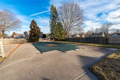 1020 Warwick Ave, Warwick, RI 02888 photo 11