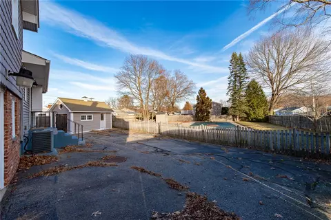 1020 Warwick Ave, Warwick, RI 02888 photo 10