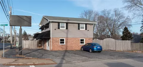 1020 Warwick Ave, Warwick, RI 02888 photo 4
