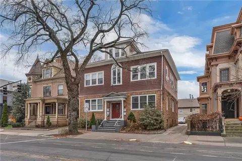 236 Broadway St, Providence, RI 02903