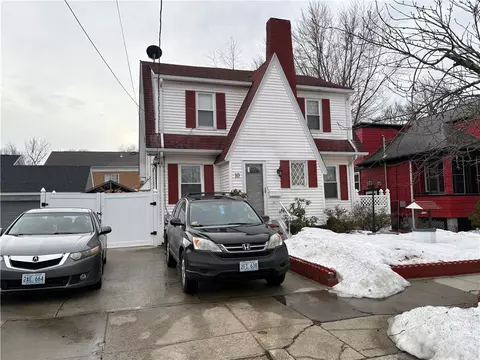 10 Spooner St, Providence, RI 02907