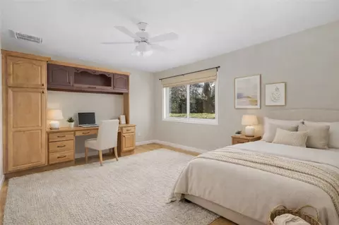Bedroom - 302 Chatham Cir, Warwick, RI 02886 photo 4 of 5