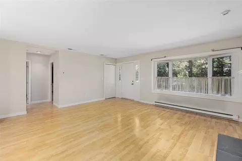 Living - 302 Chatham Cir, Warwick, RI 02886 photo 3 of 6