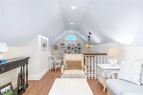 Entry Way - 7 Fenway Rd, Westerly, RI 02891 photo 8 of 9