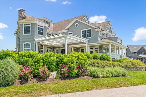 Exterior - 7 Fenway Rd, Westerly, RI 02891 photo 5 of 5