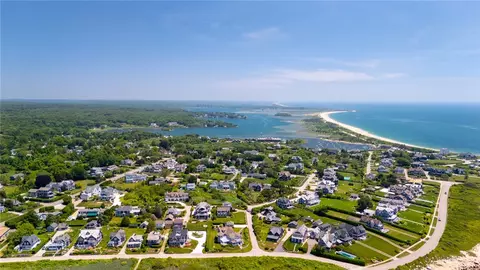 View/Area - 7 Fenway Rd, Westerly, RI 02891 photo 10 of 11