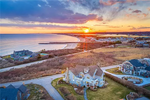 7 Fenway Rd, Westerly, RI 02891