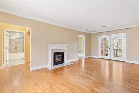 Living - 70 Turner St #D-2, Warwick, RI 02886 photo 2 of 3