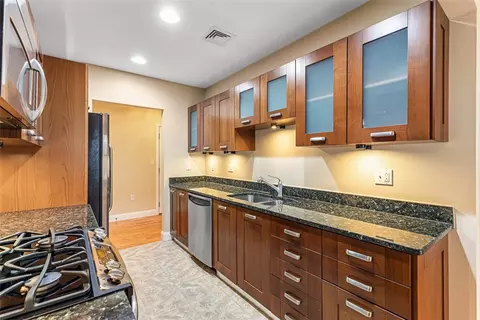 Kitchen - 70 Turner St #D-2, Warwick, RI 02886 photo 4 of 4