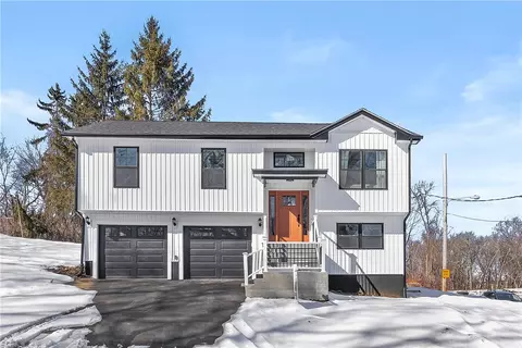 50 Rosemont Ave, Johnston, RI 02919
