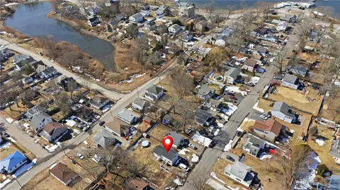 View/Area - 52 Hazard Ave, Warwick, RI 02889 photo 3 of 6