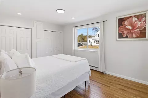 Bedroom - 52 Hazard Ave, Warwick, RI 02889 photo 1 of 8