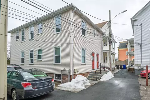 12 Louisburg Pl, Providence, RI 02909