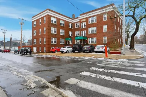 355 Angell St #7, Providence, RI 02906
