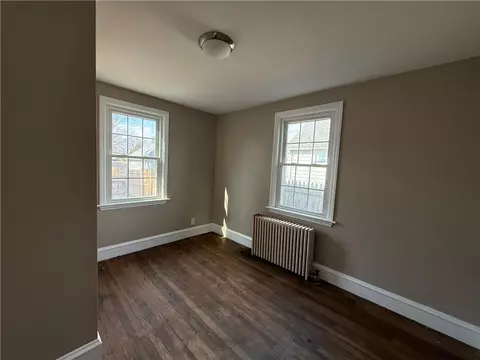 Bedroom - 207 Morse Ave, Warwick, RI 02886 photo 2 of 4
