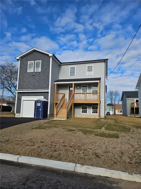 116 2nd Ave, Cranston, RI 02910