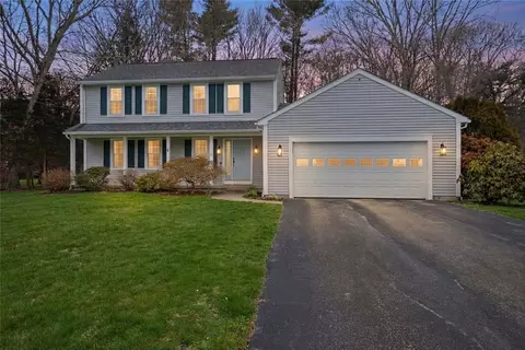 10 Mesa Dr, North Kingstown, RI 02852