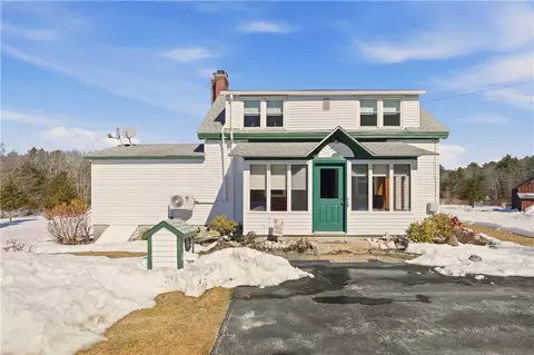13 Shippee Schoolhouse Rd, Foster, RI 02825
