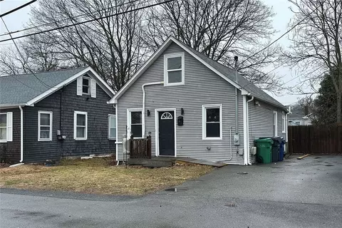 29 Gibbons Ave, Warwick, RI 02889