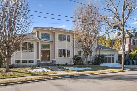 156 Blackstone Blvd, Providence, RI 02906
