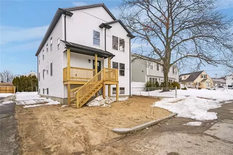 19 Newbury St, Providence, RI 02904