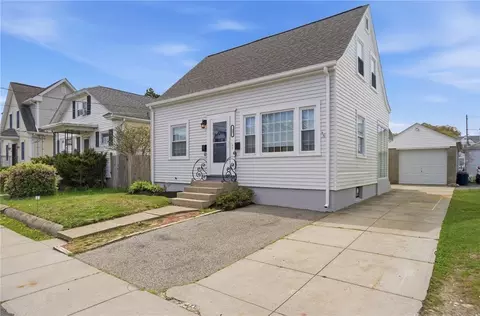 53 Victory St, Cranston, RI 02910