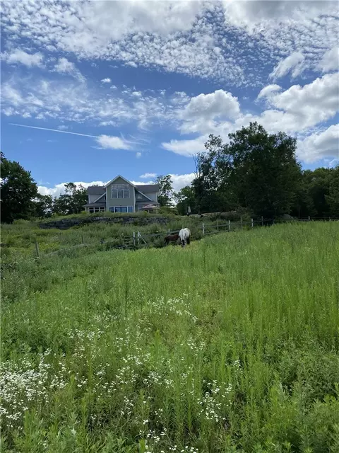 224 Greenhouse Rd, Coventry, RI 02827