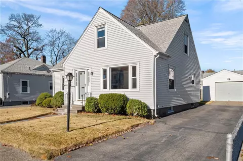 148 Sweet Ave, Pawtucket, RI 02861