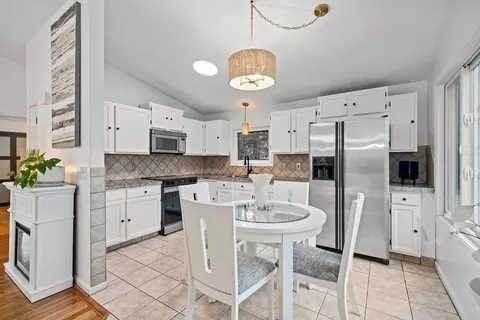 Kitchen - 6 Tennyson Rd, Warwick, RI 02888 photo 1 of 4