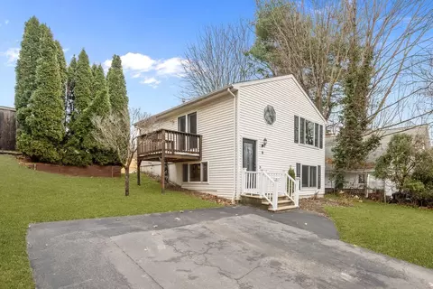 Exterior - 6 Tennyson Rd, Warwick, RI 02888 photo 3 of 8