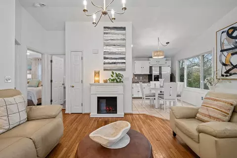 Living - 6 Tennyson Rd, Warwick, RI 02888 photo 3 of 6