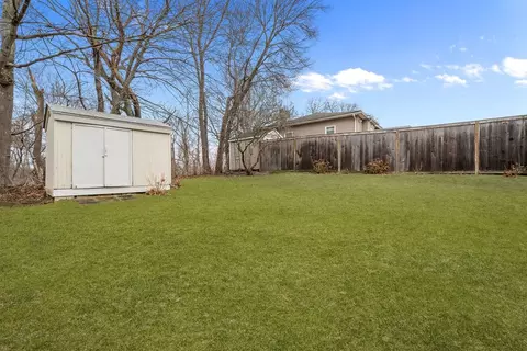 Exterior - 6 Tennyson Rd, Warwick, RI 02888 photo 8 of 8