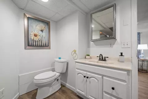 Bath - 6 Tennyson Rd, Warwick, RI 02888 photo 2 of 2