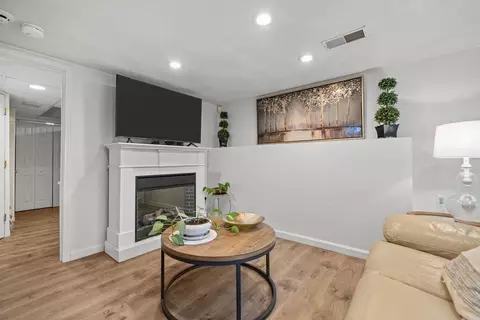 Living - 6 Tennyson Rd, Warwick, RI 02888 photo 6 of 6