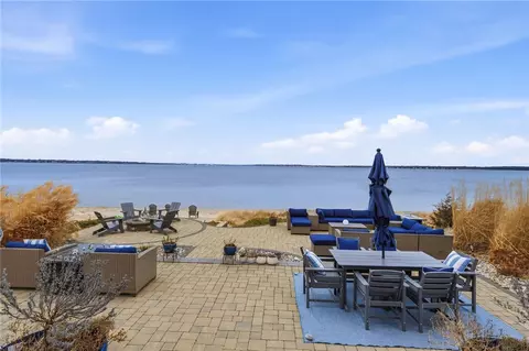 Exterior - 360 Shawomet Ave, Warwick, RI 02889 photo 5 of 5