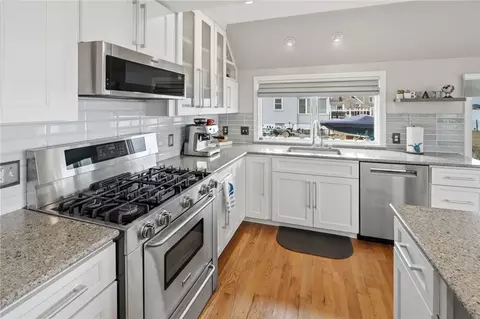 Kitchen - 360 Shawomet Ave, Warwick, RI 02889 photo 5 of 5