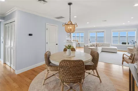 Dining - 360 Shawomet Ave, Warwick, RI 02889 photo 1 of 2