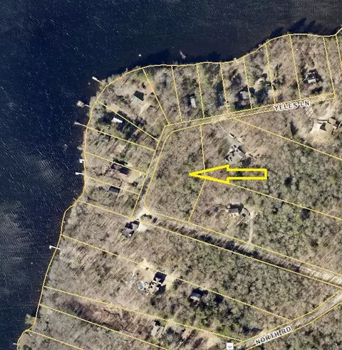 24 Yeles Ln, Hopkinton, RI 02873